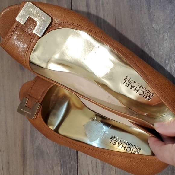 Michael Michael Kors Women Dress Wedge leather shoes Peep Toe sz 7M - Picture 11 of 13